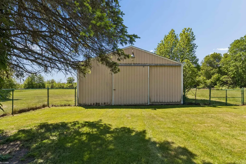 37580 28 Mile Road Lenox Township MI 48048