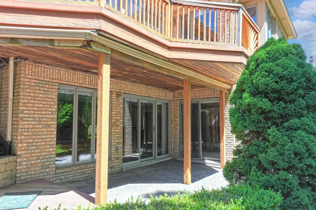 5500 Crystal Creek Lane Washington Township MI 48094