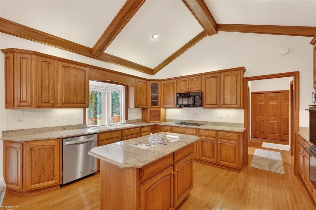 5500 Crystal Creek Lane Washington Township MI 48094