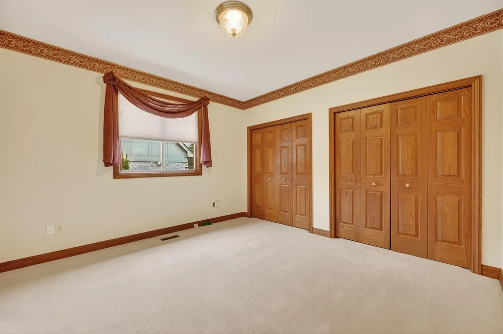 5500 Crystal Creek Lane Washington Township MI 48094