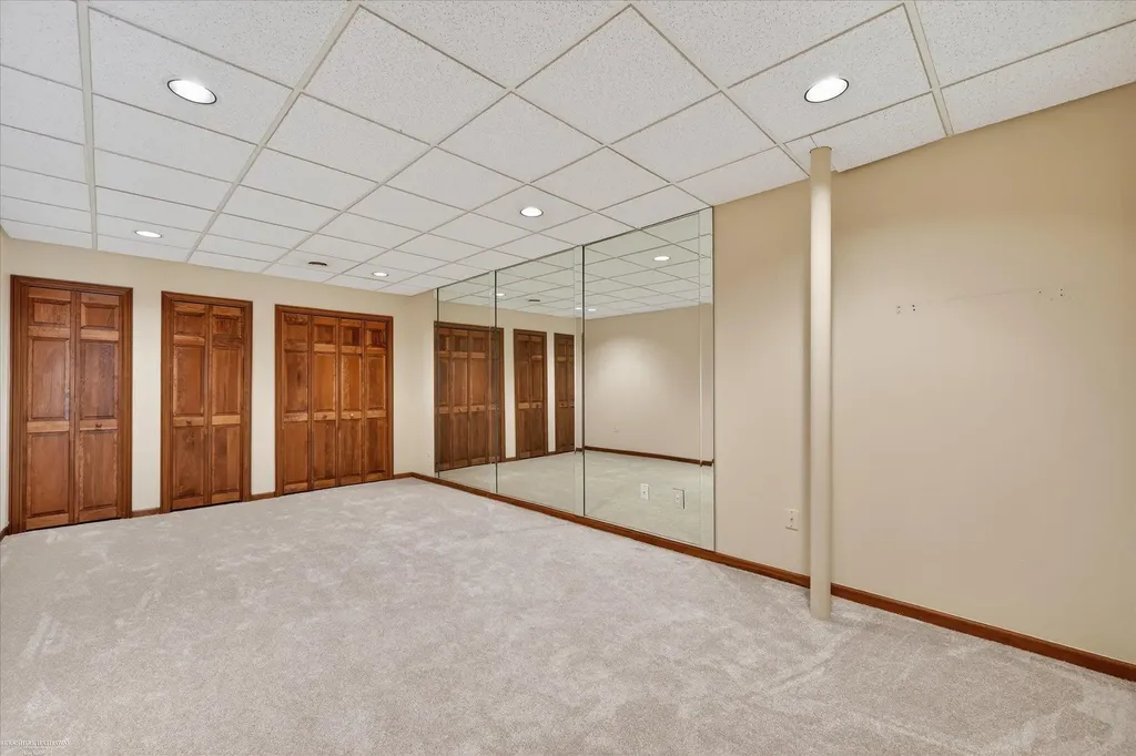 5500 Crystal Creek Lane Washington Township MI 48094