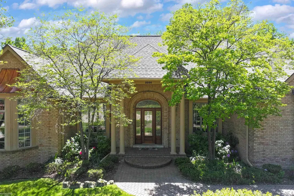 5500 Crystal Creek Lane Washington Township MI 48094
