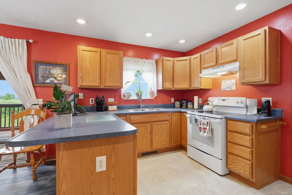 70897 Place Road Richmond City MI 48062