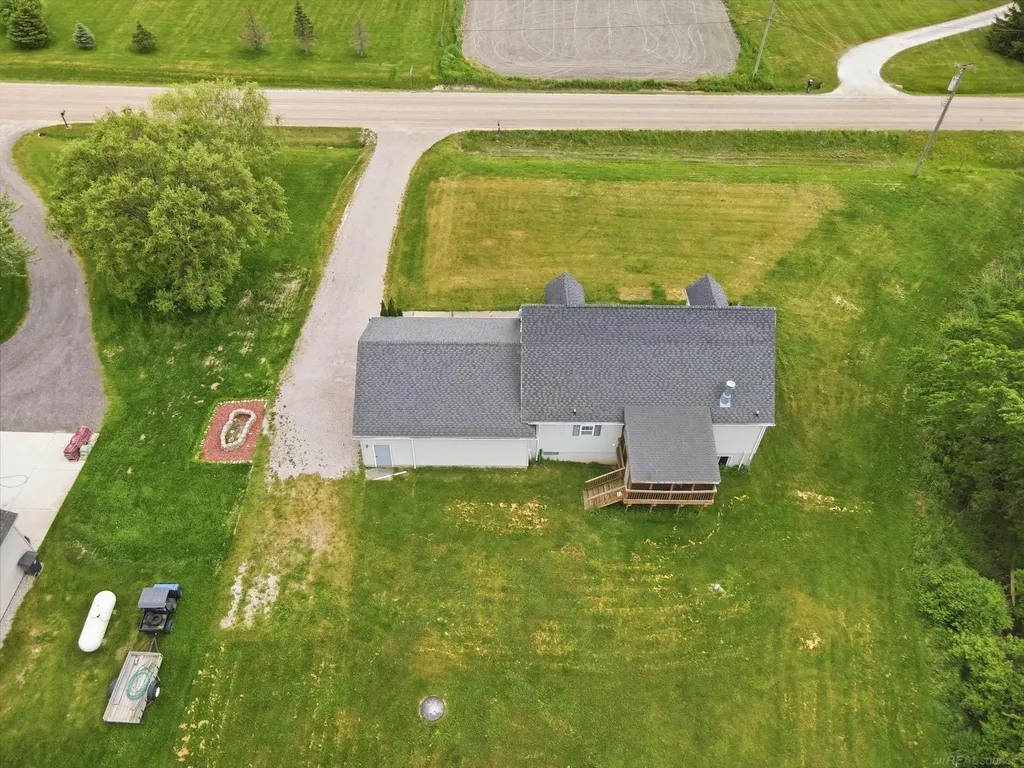 70897 Place Road Richmond City MI 48062