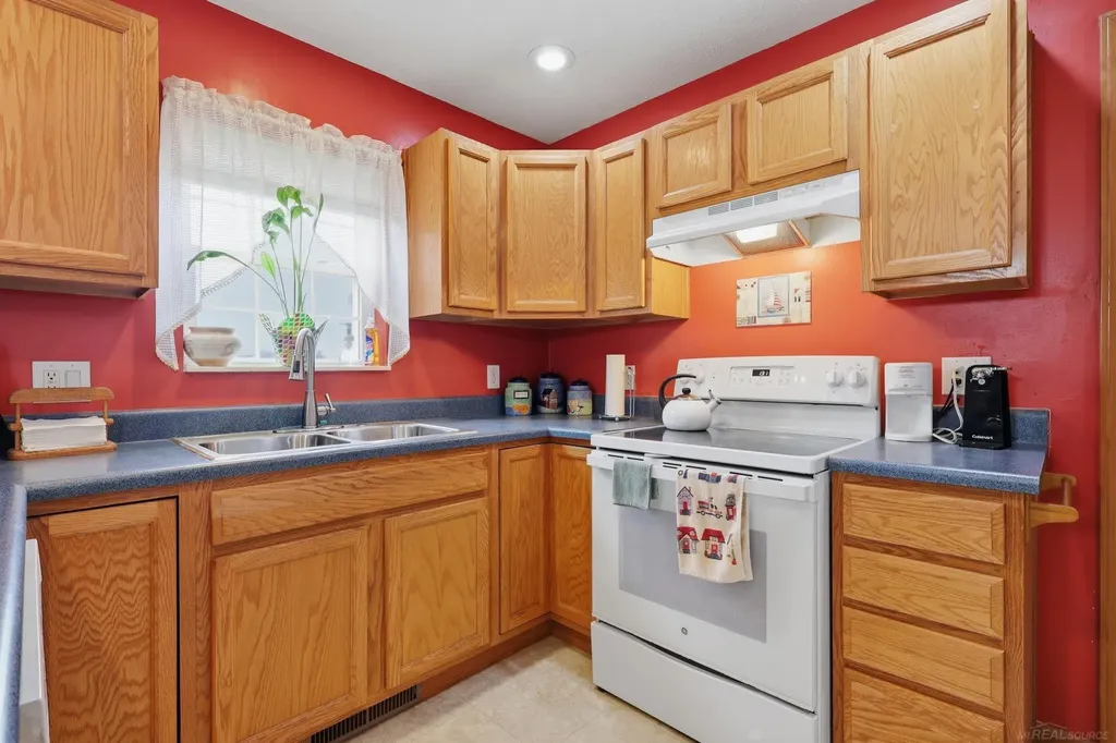 70897 Place Road Richmond City MI 48062