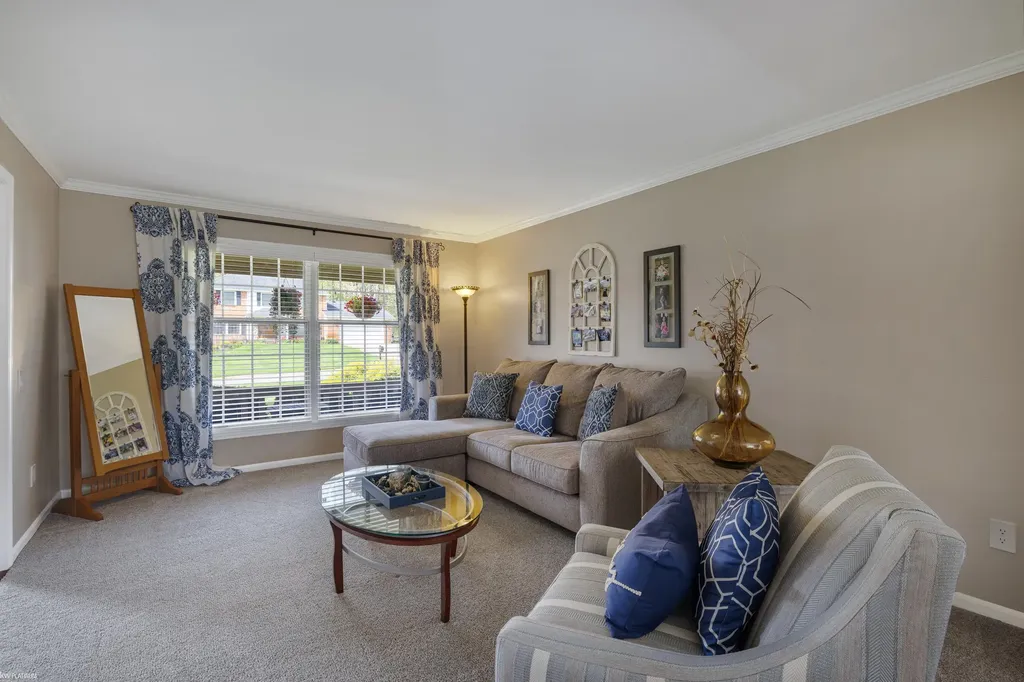 460 Abbey Wood Drive Rochester City MI 48306