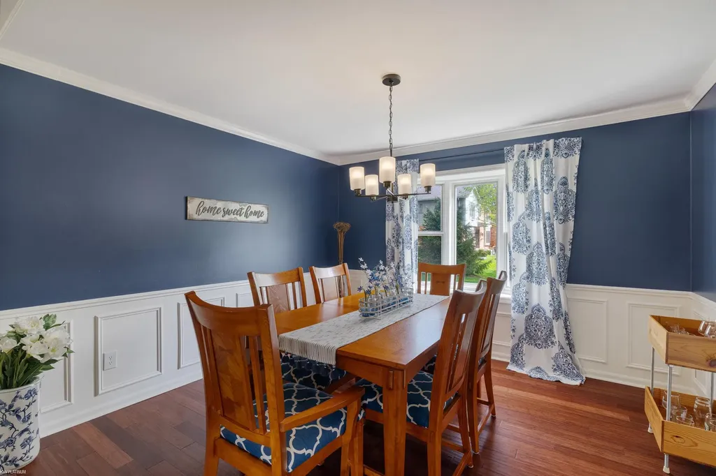 460 Abbey Wood Drive Rochester City MI 48306