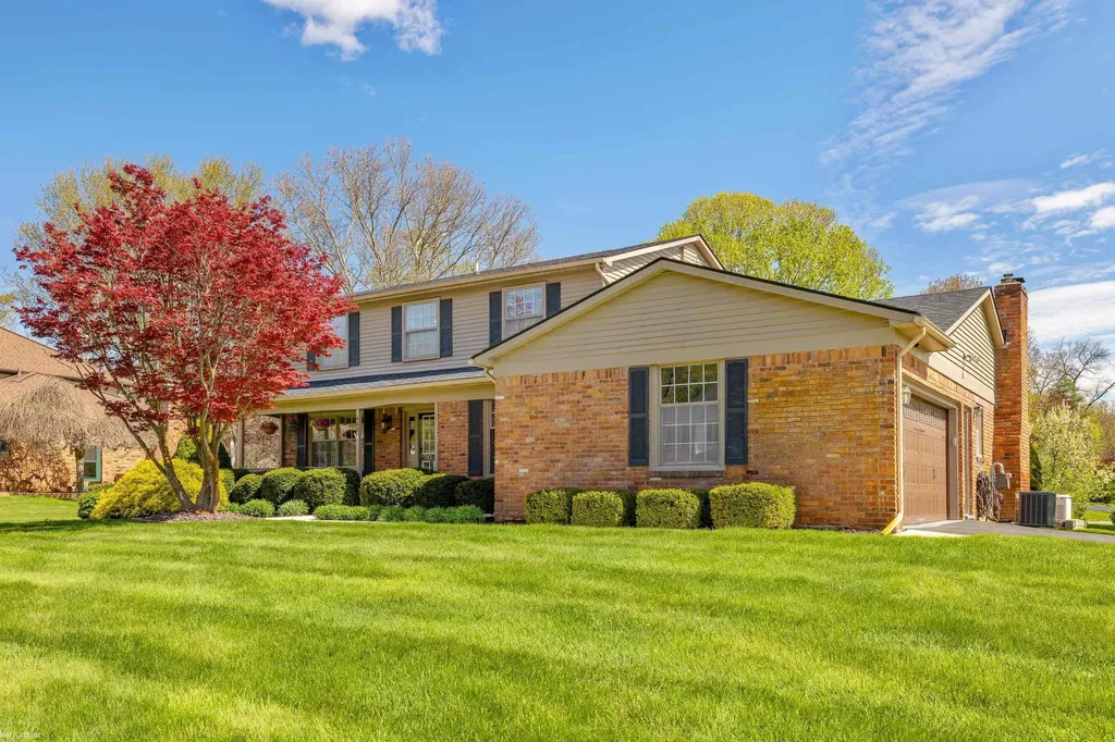 460 Abbey Wood Drive Rochester City MI 48306