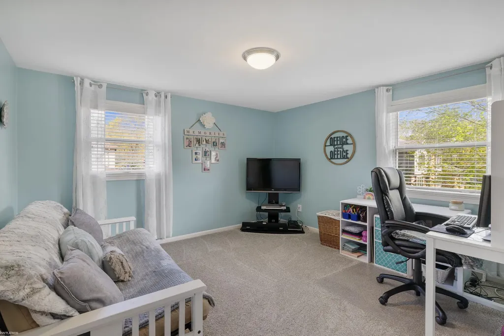 460 Abbey Wood Drive Rochester City MI 48306