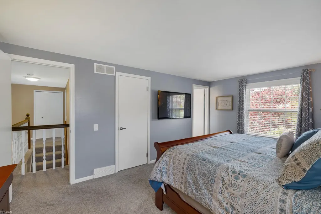 460 Abbey Wood Drive Rochester City MI 48306
