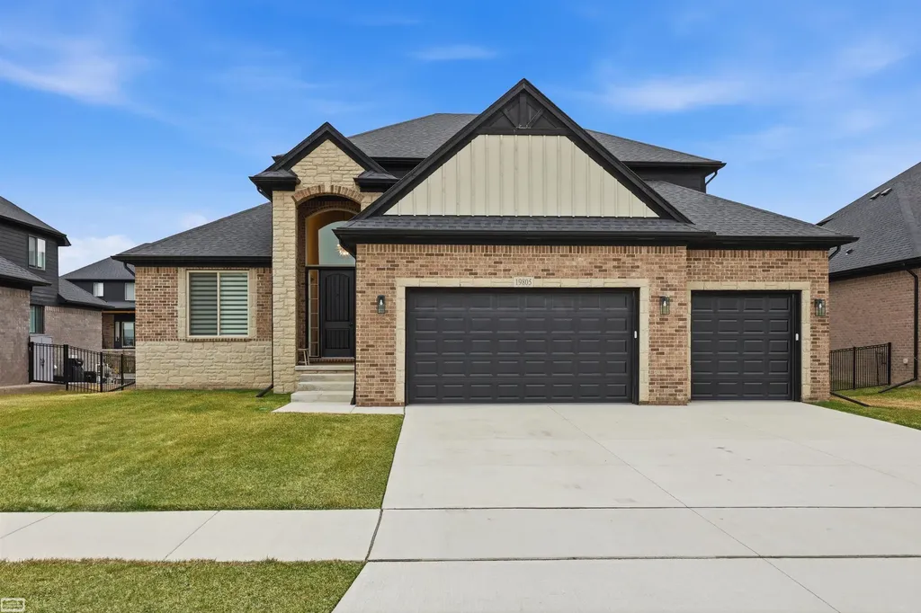 19805 Joy Drive Macomb Township MI 48042
