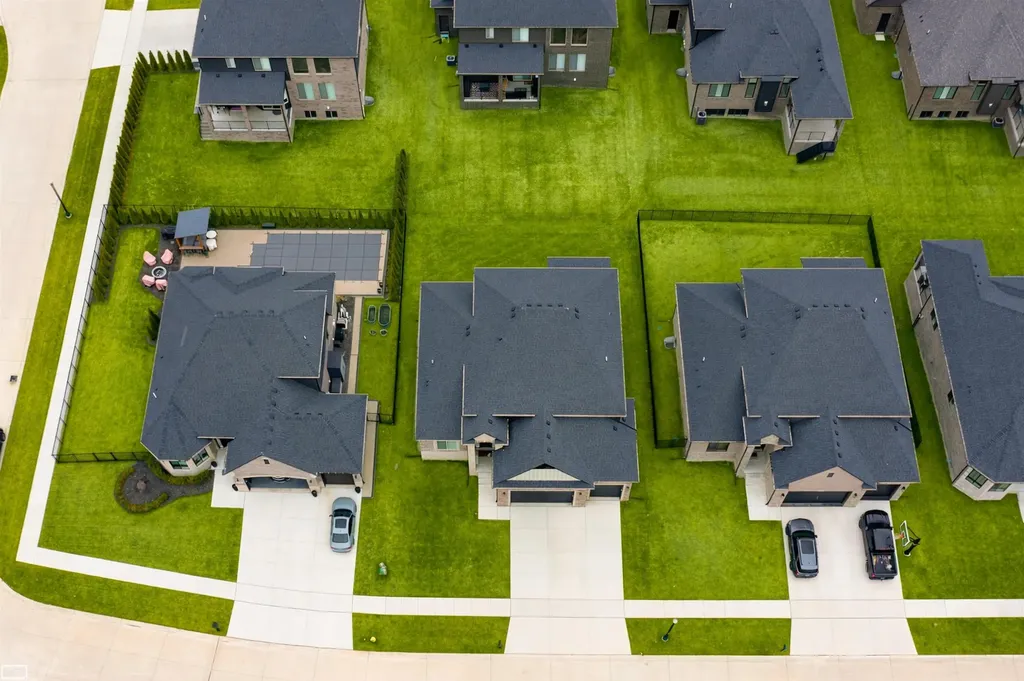 19805 Joy Drive Macomb Township MI 48042