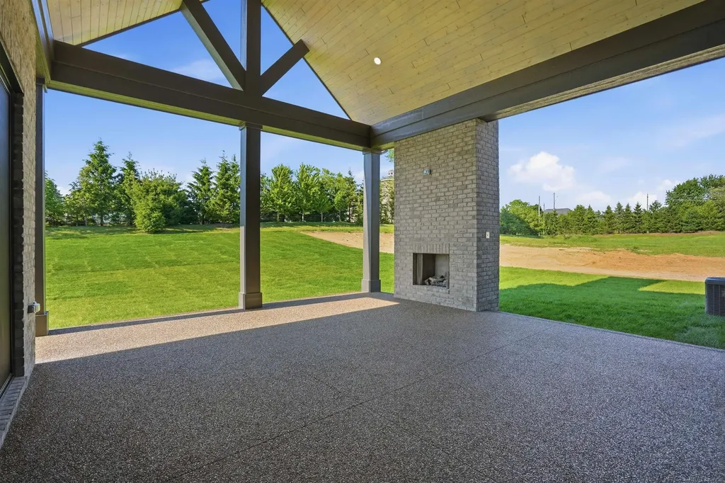 5803 Cotswold Drive Washington Township MI 48094