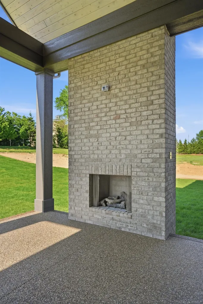 5803 Cotswold Drive Washington Township MI 48094