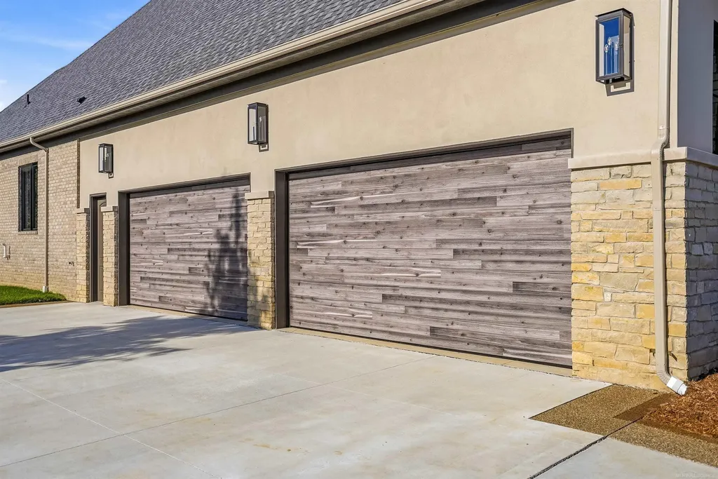 5803 Cotswold Drive Washington Township MI 48094
