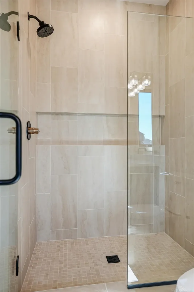 5803 Cotswold Drive Washington Township MI 48094