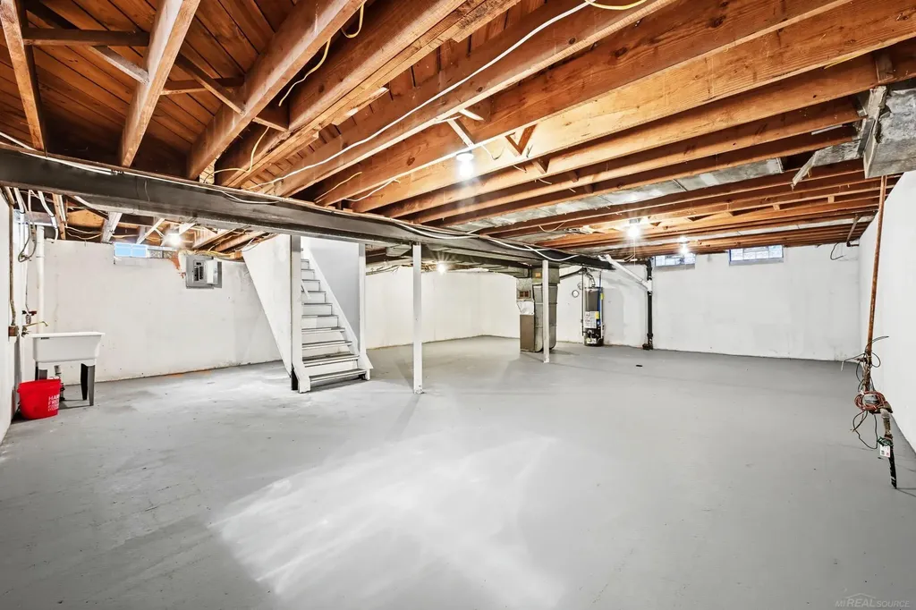 19947 Heyden Street Detroit City MI 48219