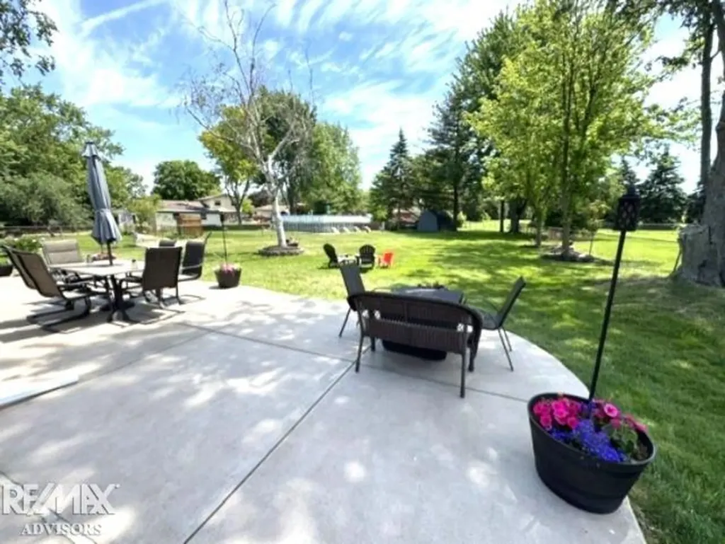 19314 Cooper Street Clinton Charter Township MI 48038
