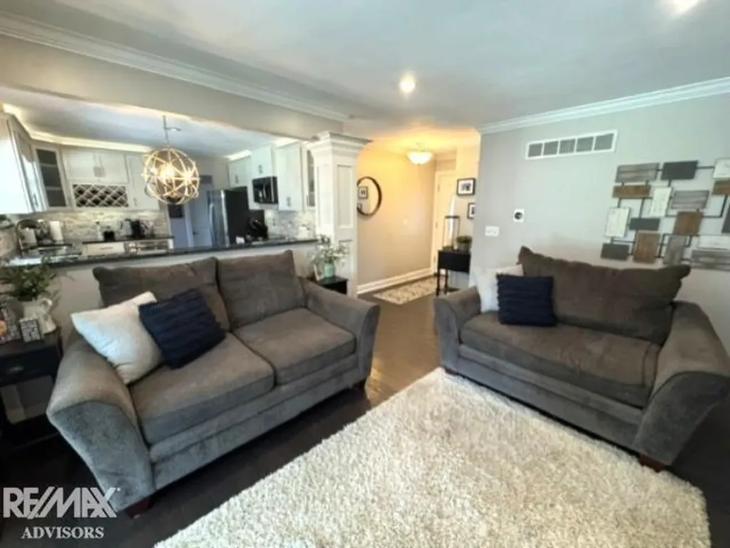 19314 Cooper Street Clinton Charter Township MI 48038