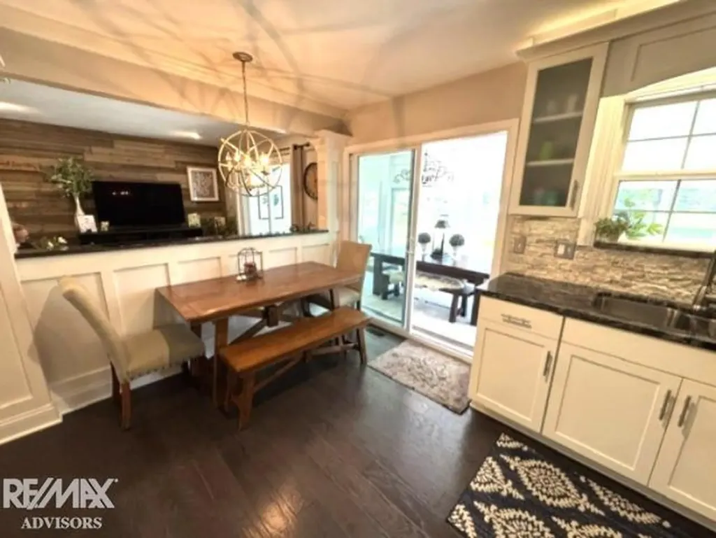 19314 Cooper Street Clinton Charter Township MI 48038