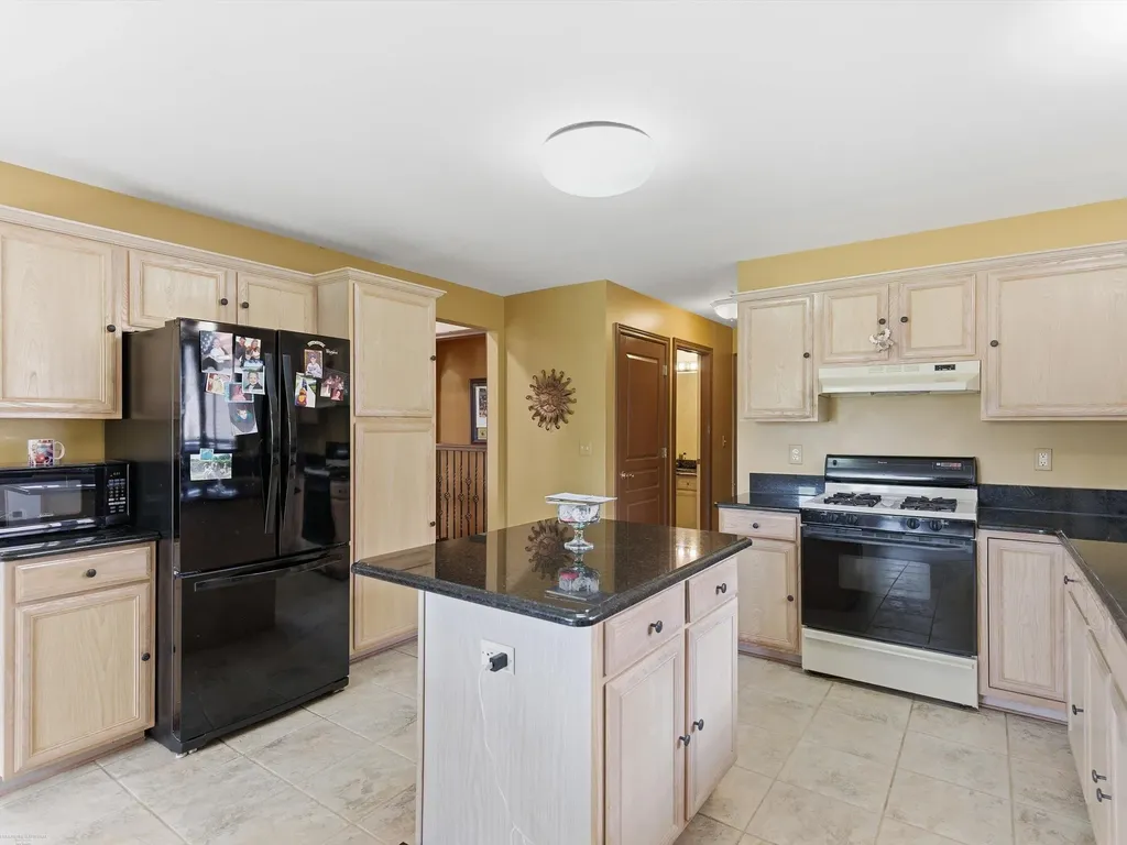 41891 Clinton Pines Drive Clinton Charter Township MI 48038