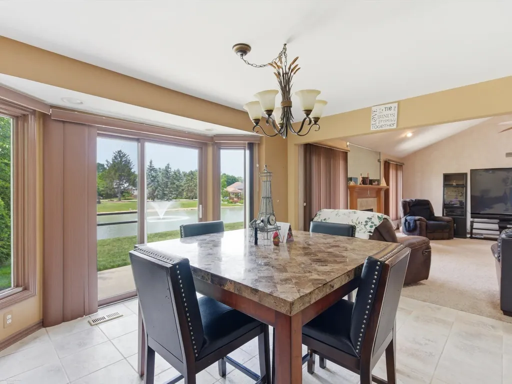 41891 Clinton Pines Drive Clinton Charter Township MI 48038