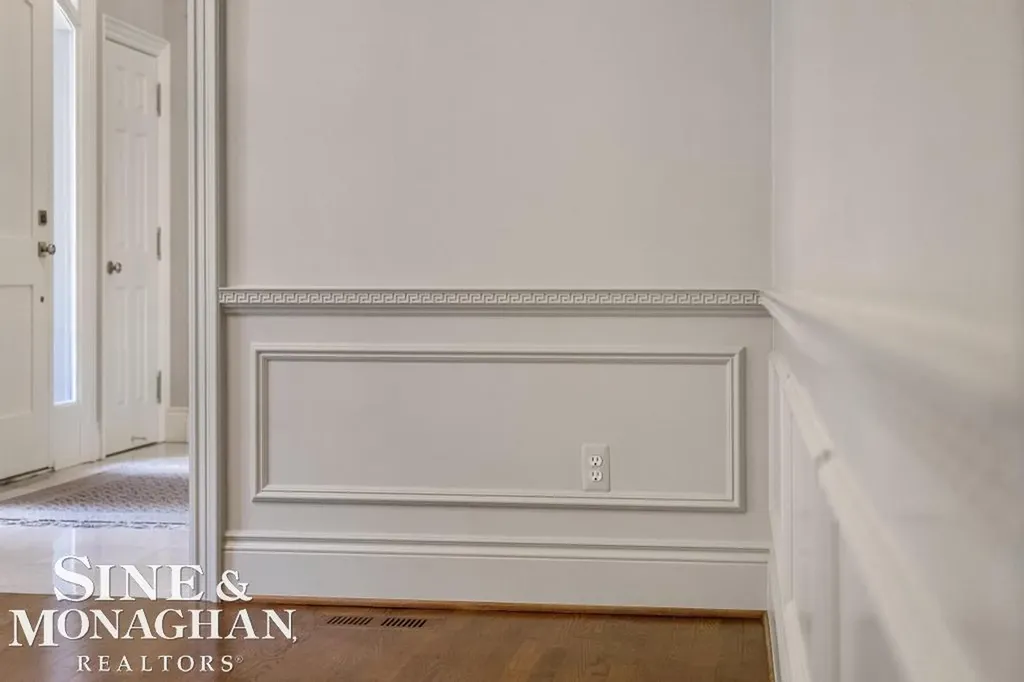 22 Windemere Place Grosse Pointe Farms City MI 48236