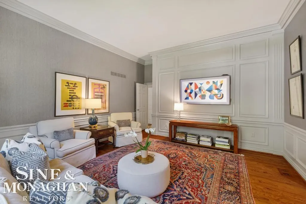 22 Windemere Place Grosse Pointe Farms City MI 48236