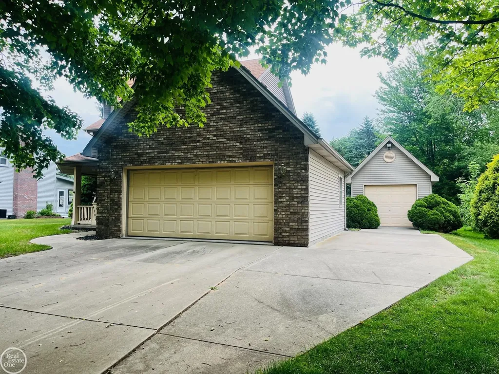 4102 James Court Fort Gratiot Charter Township MI 48059