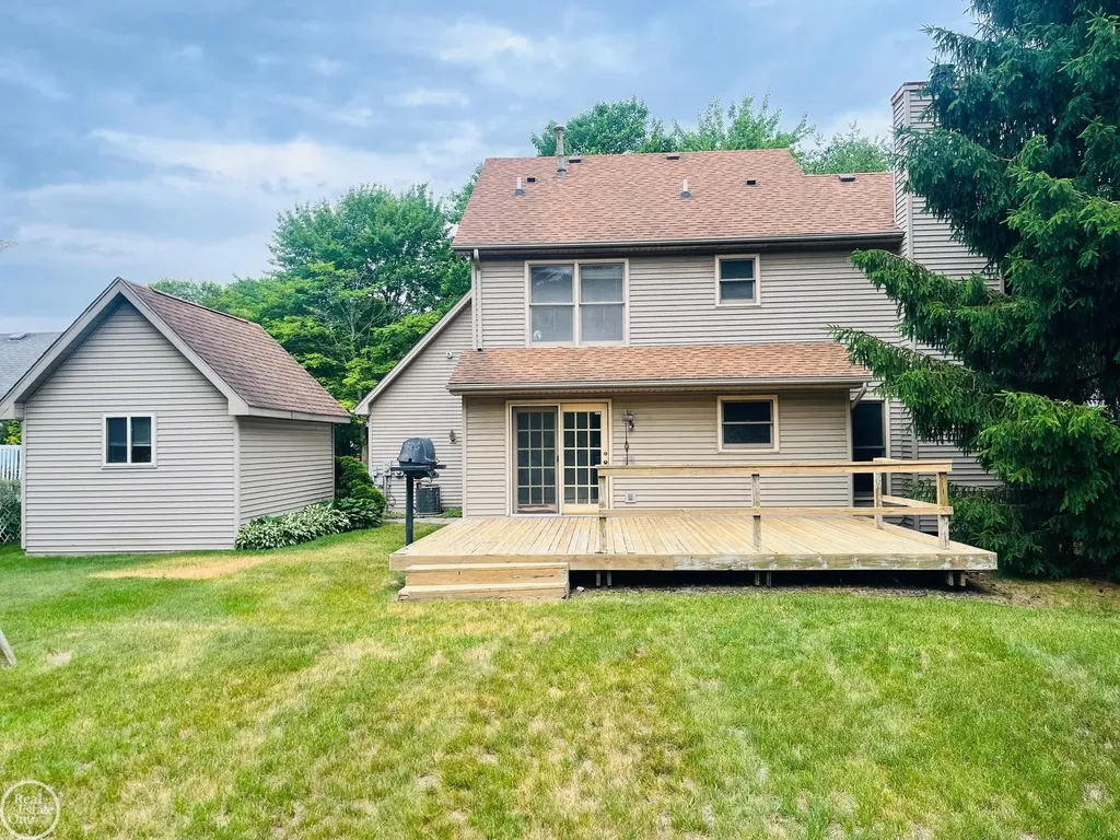 4102 James Court Fort Gratiot Charter Township MI 48059