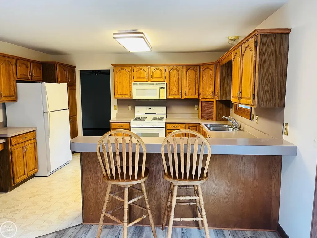 4102 James Court Fort Gratiot Charter Township MI 48059