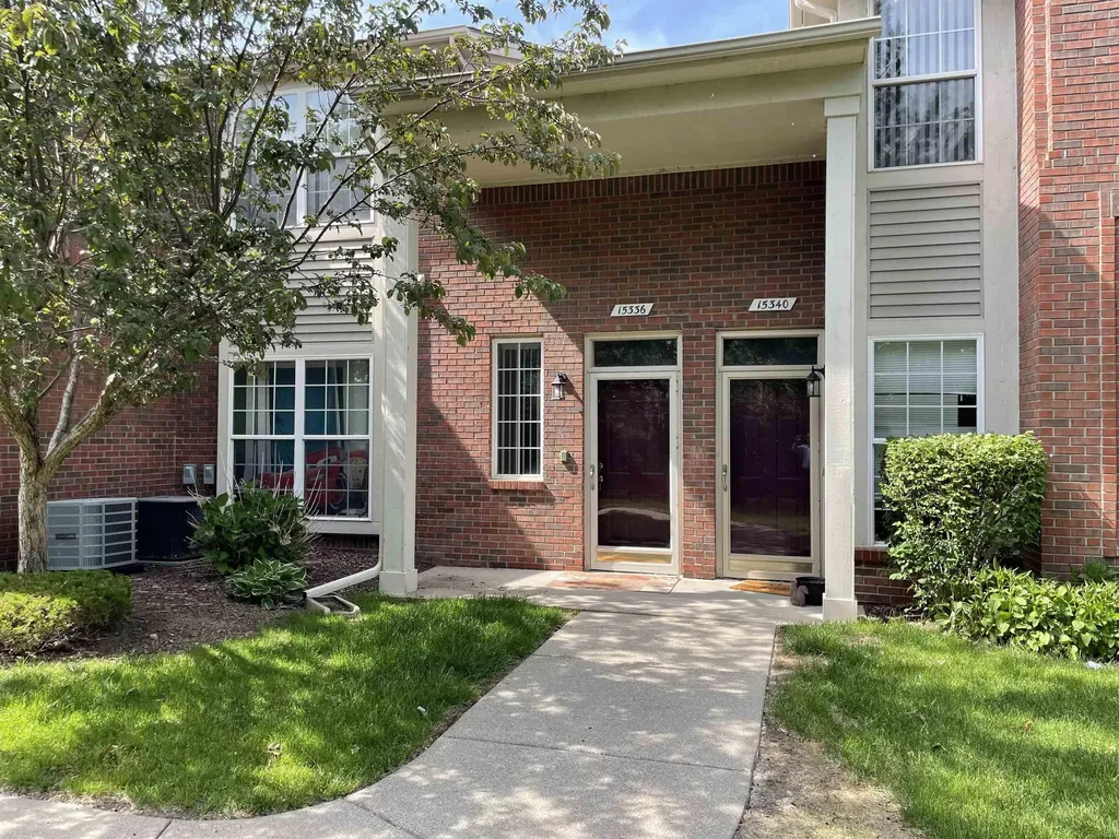 15336 Yale Drive Clinton Charter Township MI 48038