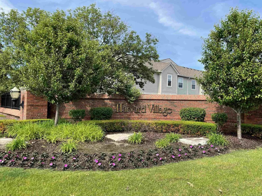 15336 Yale Drive Clinton Charter Township MI 48038
