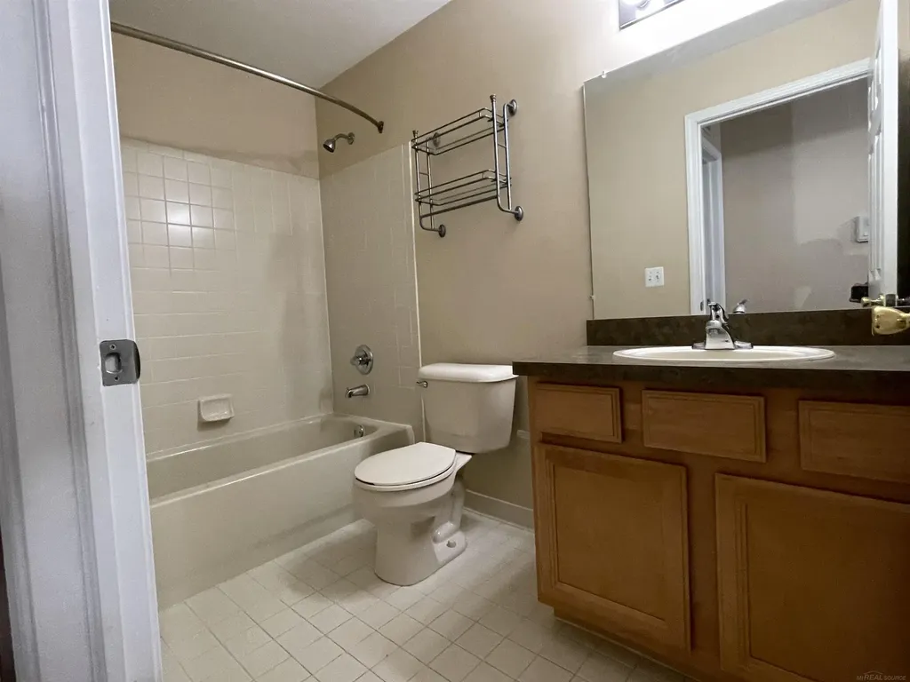 15336 Yale Drive Clinton Charter Township MI 48038