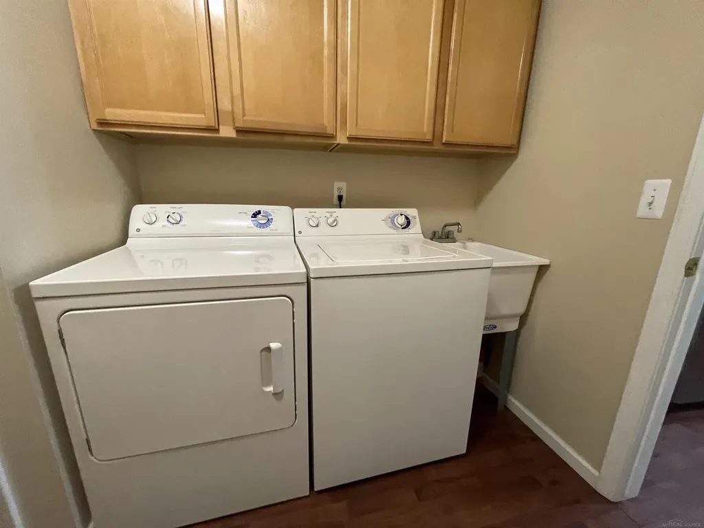 15336 Yale Drive Clinton Charter Township MI 48038