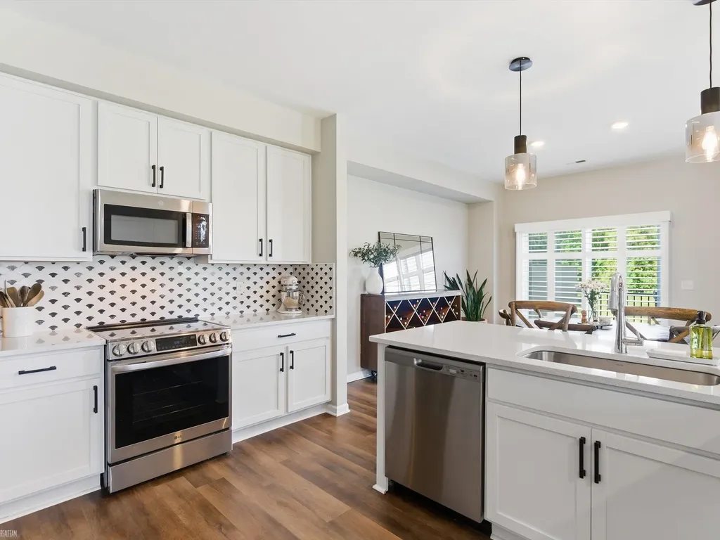8665 Grove Street Washington Township MI 48094