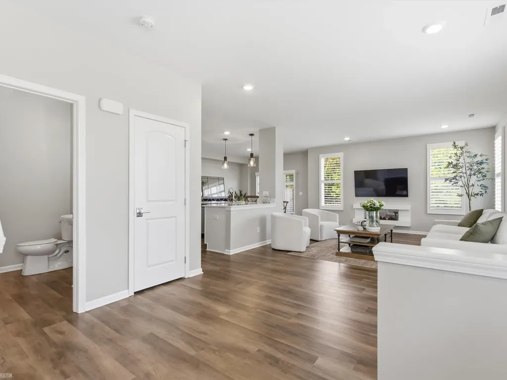 8665 Grove Street Washington Township MI 48094