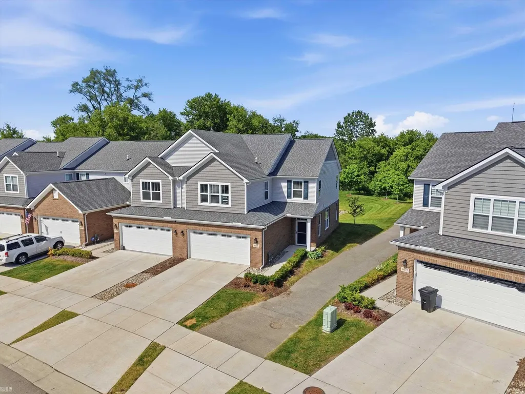 8665 Grove Street Washington Township MI 48094