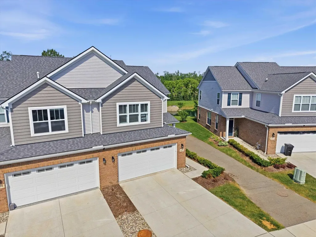 8665 Grove Street Washington Township MI 48094
