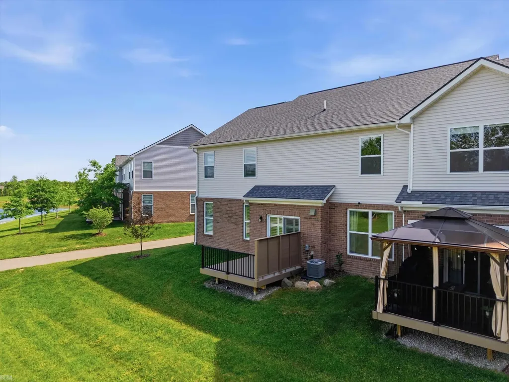 8665 Grove Street Washington Township MI 48094