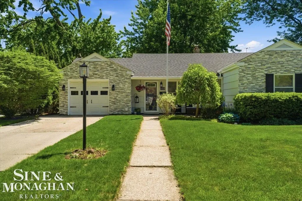 1413 Minnesota Avenue Marysville City MI 48040