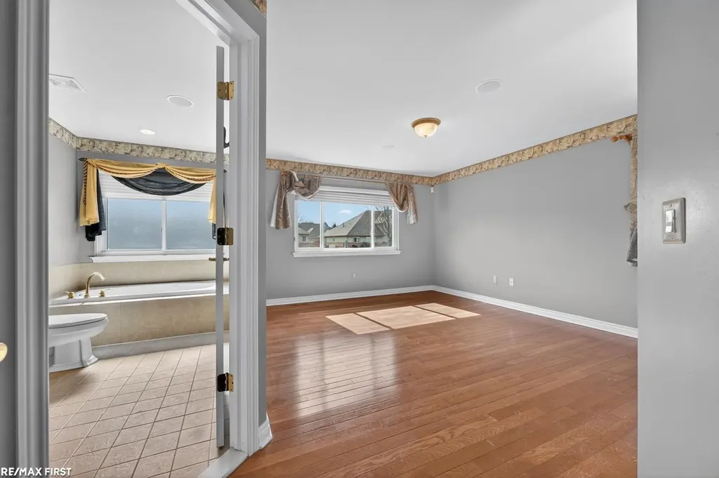 33878 Au Sable Drive Chesterfield Township MI 48047