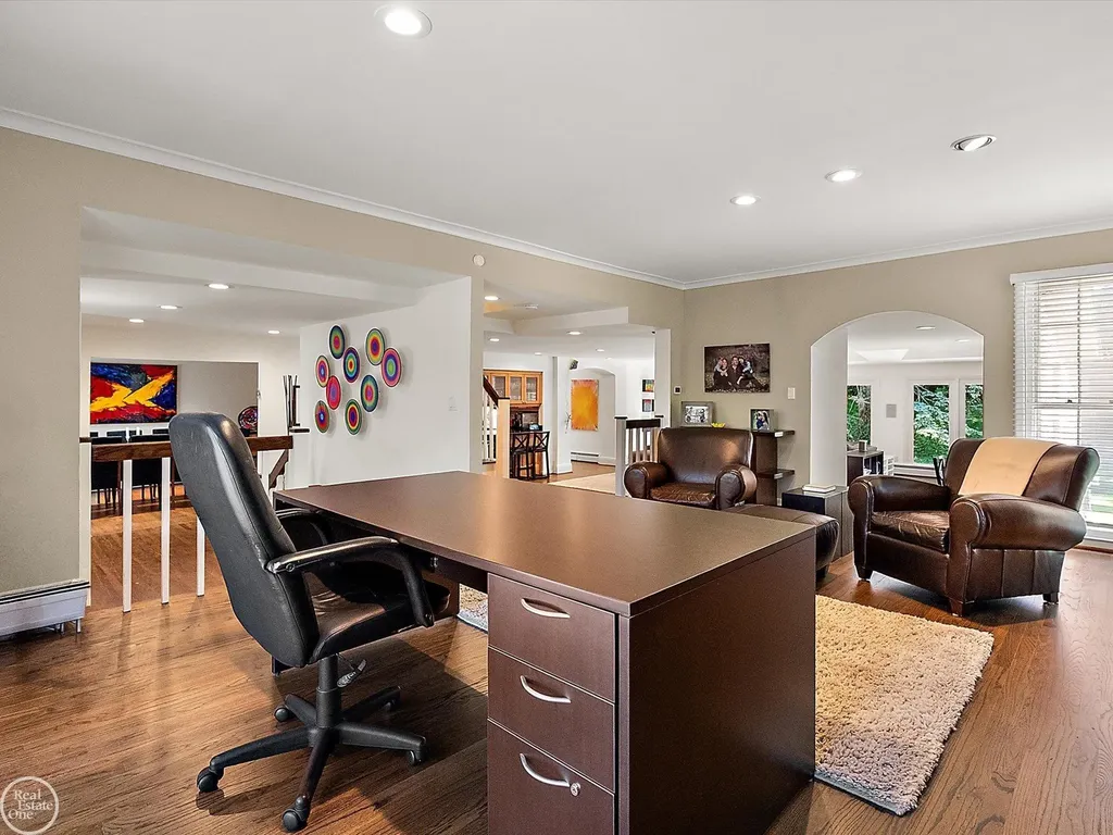 4547 Valleyview Drive West Bloomfield Charter Township MI 48323