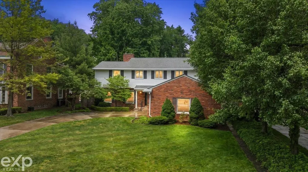 100 Moran Road Grosse Pointe Farms City MI 48236