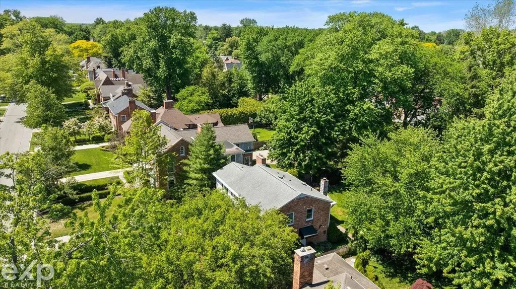 100 Moran Road Grosse Pointe Farms City MI 48236