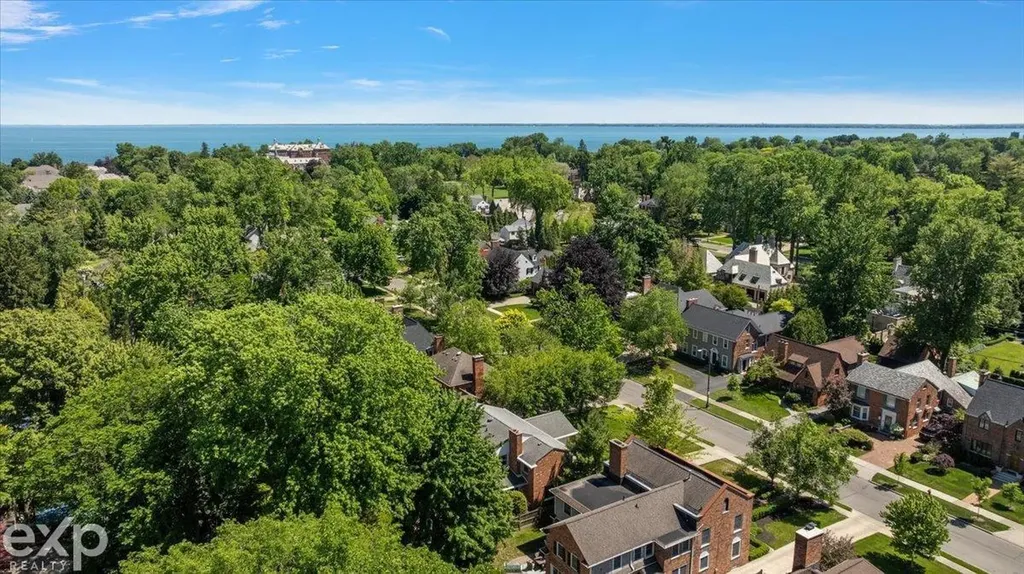 100 Moran Road Grosse Pointe Farms City MI 48236