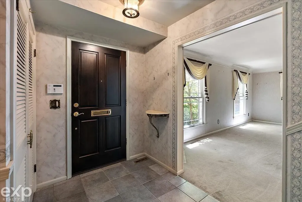 100 Moran Road Grosse Pointe Farms City MI 48236