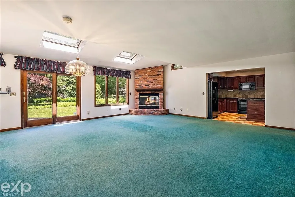 100 Moran Road Grosse Pointe Farms City MI 48236