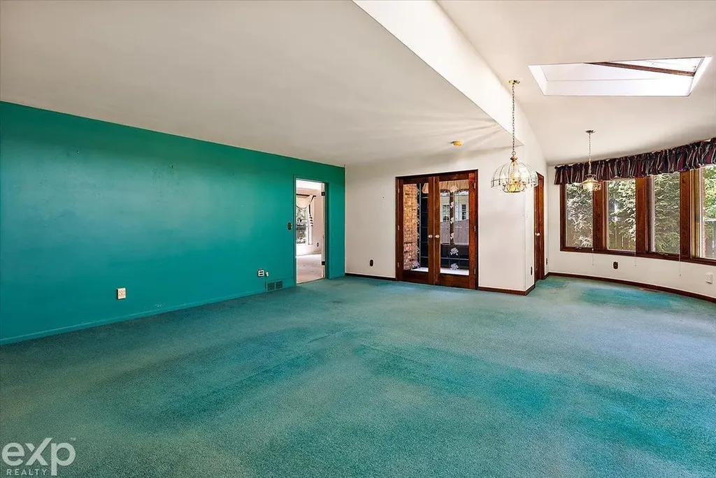 100 Moran Road Grosse Pointe Farms City MI 48236