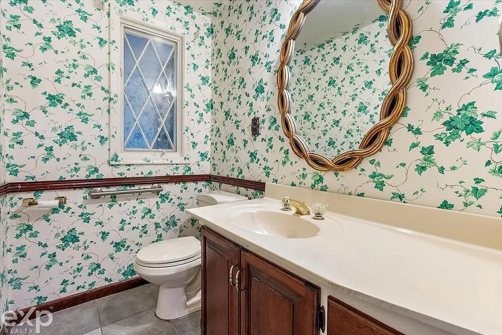 100 Moran Road Grosse Pointe Farms City MI 48236